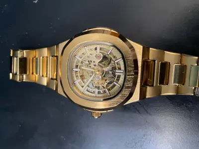 Montre mécanique élégante - Miniature 1