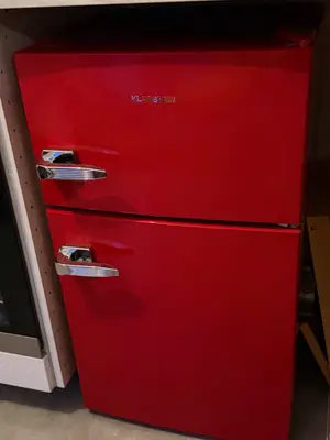 Réfrigérateur Klarstein rétro rouge avec compartiment congélateur – 150 €