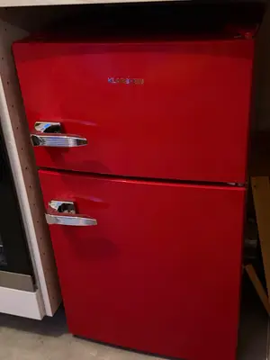 Réfrigérateur Klarstein rétro rouge avec compartiment congélateur – 150 € - Miniature 2