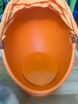Siège IKEA orange enfant pivotant