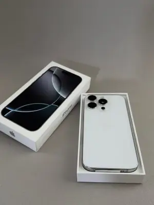 IPhone 16 Pro Blanc Titane 256 GB - Miniature 2