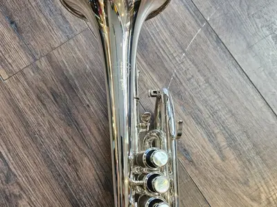 Trompette Yamaha YTR-8335 neuve - Miniature 2