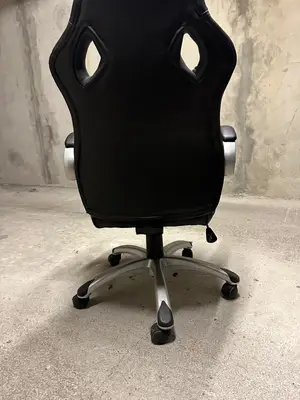Chaise de bureau en bon état - Miniature 3