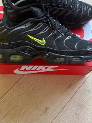 Nike tn 44 très bon état
