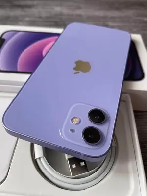 iPhone 12 / 128 Gb