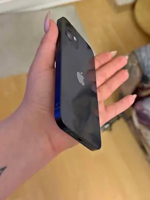 iPhone 12 / 128 Gb - Miniature 2