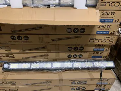 Rampes LED industrielles 240W neuves IP65