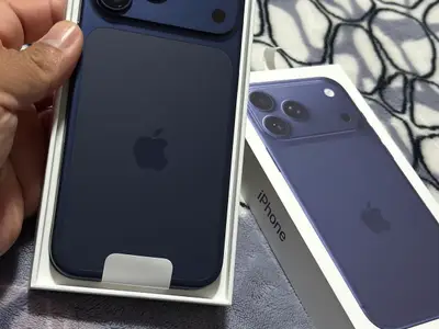 iPhone 17 Pro Max 256 Go - Déballé, jamais utilisé - Miniature 3