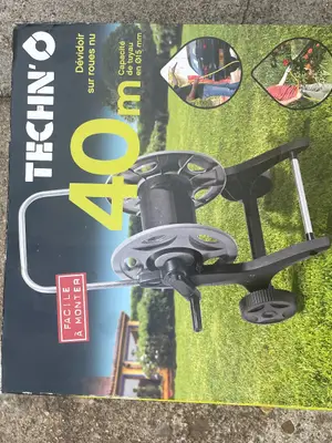 Dévidoir sur roue
