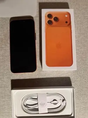 iPhone 17 Pro Max 1 To neuf, jamais utilisé - Miniature 4