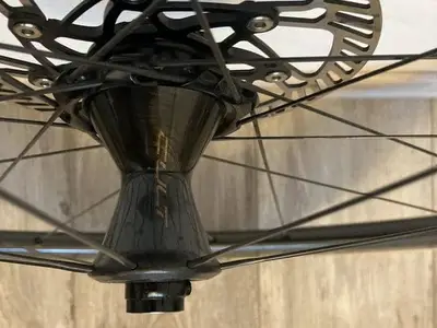 Roues Campagnolo Bora Ultra WTO 45 mm carbone - Miniature 4