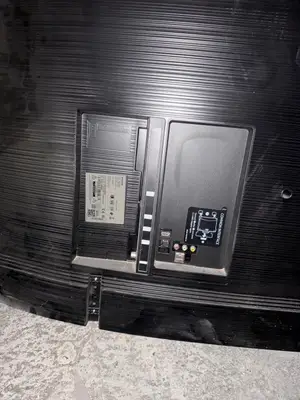 TV Samsung pour pièces - écran cassé - Miniature 3