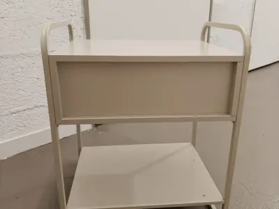 Table de chevet avec tiroir – Bon état - Miniature 3