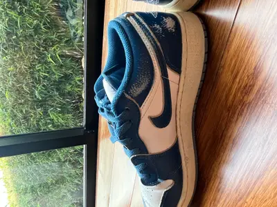 Chaussures Nike bleu et blanches taille 38-39 - Miniature 3