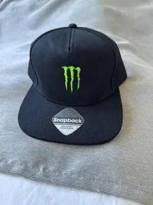 Casquette Monster jamais portée