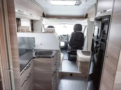 Camping-car diesel 2011, 75 000 km, CT OK - Miniature 2