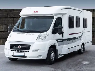 Camping-car diesel 2011, 75 000 km, CT OK - Miniature 1