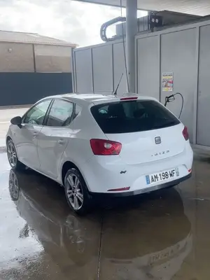 Seat Ibiza 2014 Diesel 1.7 - 200 000 km - Miniature 2