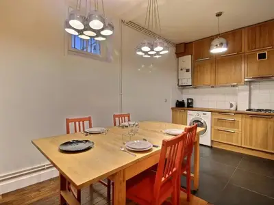 Appartement de 60 m² est très lumineux et spacieux - Miniature 3