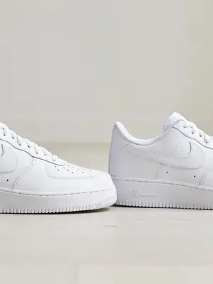 Nike Air Force 1 Low Blanche - NEUVE - Pointure 42 - Boîte d'origine - Miniature 2