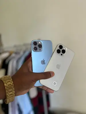 iPhone 13 Pro Max 128GB très bon état