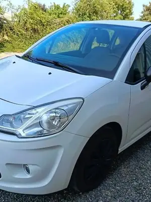 Citroën c3 II phase 2 confort 1.0 vti 68 - Miniature 3