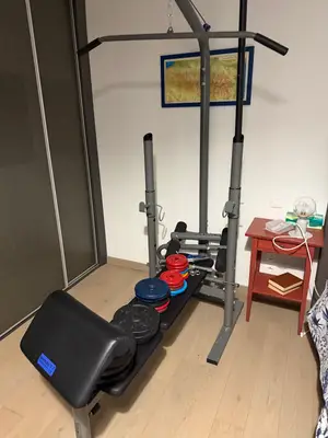 Banc de musculation Domyos BM530 + barre, haltères et disques