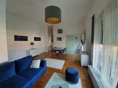 Spacieux appartement meublé de 2 pièces - Miniature 4