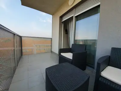 Spacieux appartement meublé de 2 pièces - Miniature 3