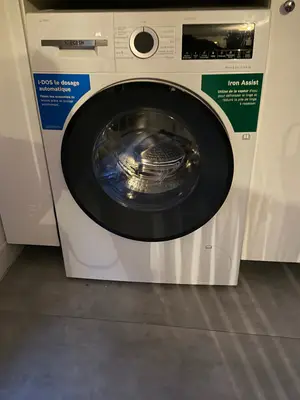 Lave-linge séchant Bosch Série 6 – 10,5/6 kg – Comme neuf – 500€