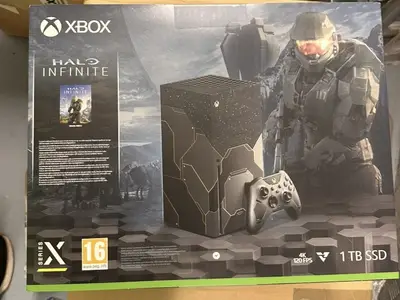 Xbox Series X 1 To comme neuve - Miniature 4