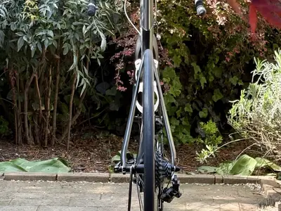 Vélo de route neuf Dura Ace Di2, roues carbone, 6,9 kg - Miniature 3