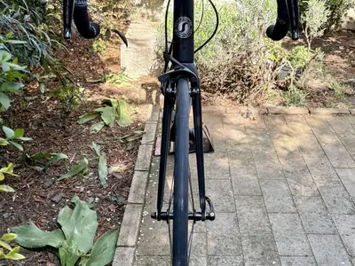 Vélo de route neuf Dura Ace Di2, roues carbone, 6,9 kg - Miniature 4