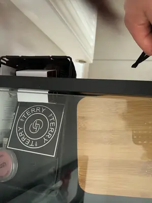 Coiffeuse IKEA fer noir + miroir - Très bon état - Miniature 4