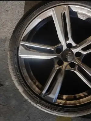 Jantes Audi 5/112 en très bon état - Miniature 3