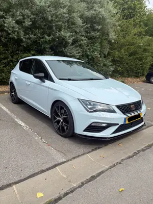Seat Leon Cupra 290 Performance Edition Silver, voiture en très bon état - Miniature 3