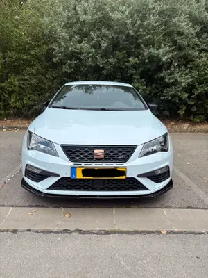 Seat Leon Cupra 290 Performance Edition Silver, voiture en très bon état