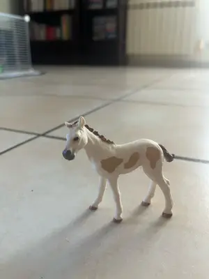 Poulain Schleich avec couverture