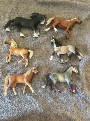 Lot de 6 figurines Schleich chevaux