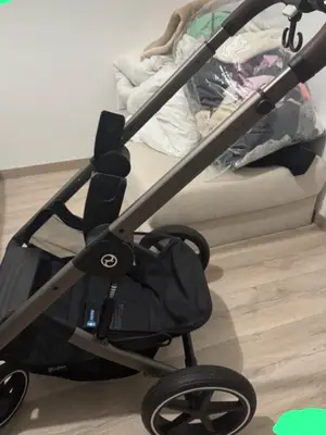 Poussette en très bon état
