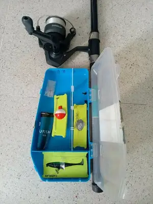 Canne à pêche Caperlan 2,40 m, 40-60 g, avec moulinet taille 3000, état 10/10 - Miniature 3