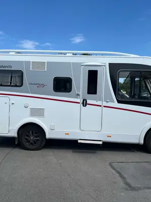 Camping-car Dethleffs Globebus i1 février 2024 4 couchages très bon état