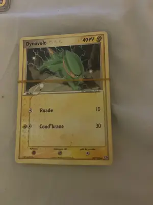 Lot de 10 cartes Pokémon datant de 2005 à 2008 - Miniature 2