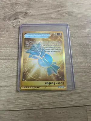 Carte Pokémon en très bon état, paiement uniquement en espèces
