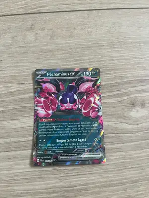 Carte Pokémon en très bon état, remise en main propre uniquement - Miniature 2