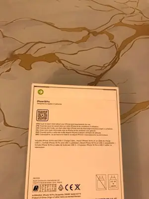 iPhone 18 Pro Burgundy - Miniature 2