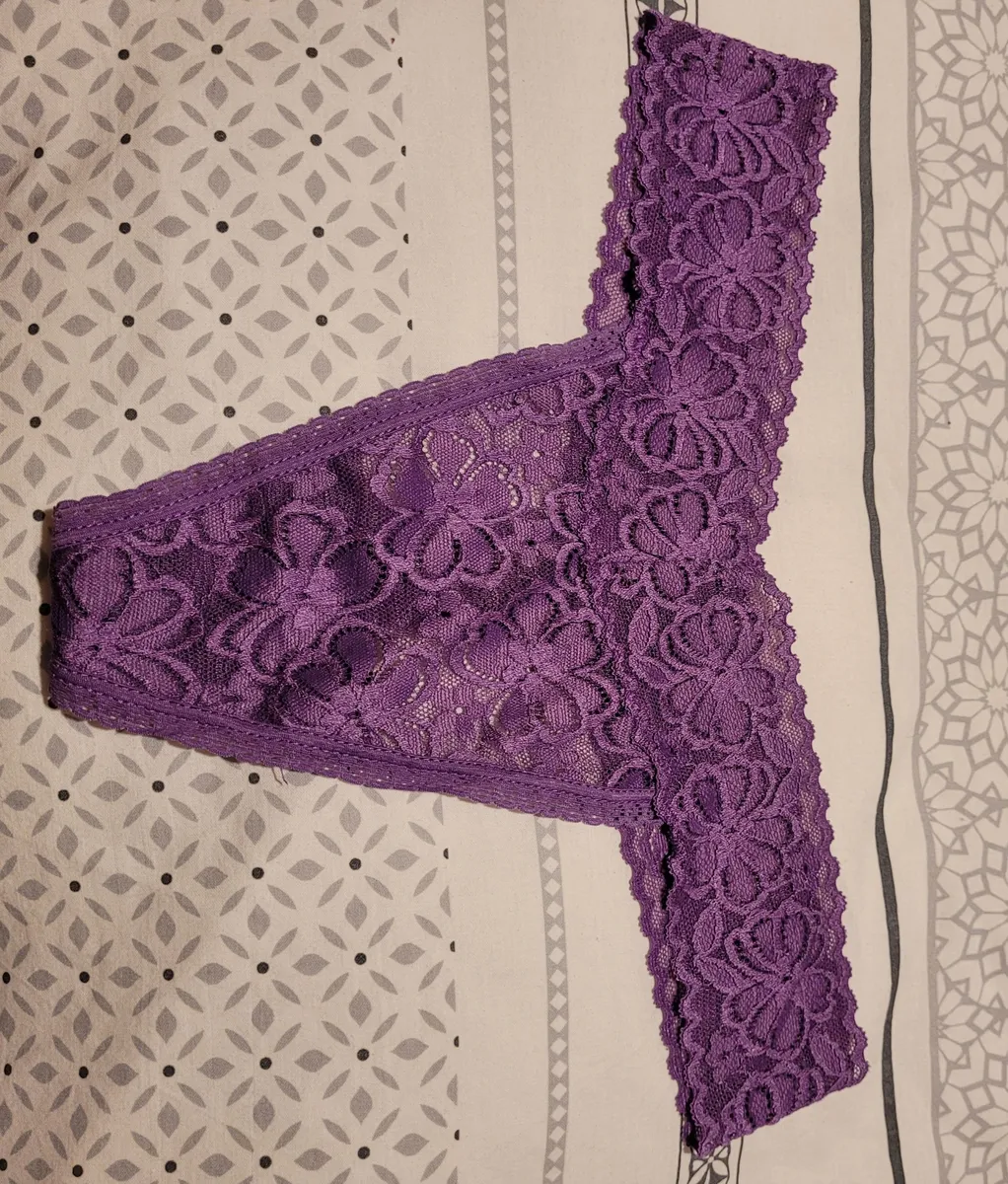 String violet taille 38 - Photo 1