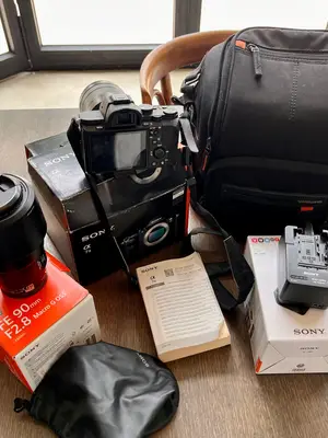 Appareil photo Sony Alpha 7II + optiques et acessoires