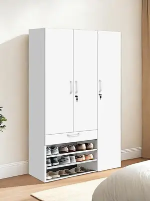 Armoire trois portes