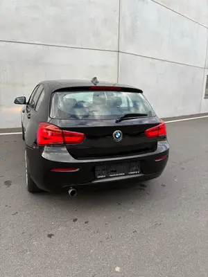 BMW 116d EfficientDynamics Edition - Miniature 3